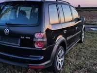 używany VW Touran Cross 2009 r. 2.0 TDI DSG 140 KM