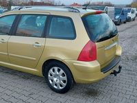 używany Peugeot 205 307 SW 1.6dm 110KM 2004r.621km