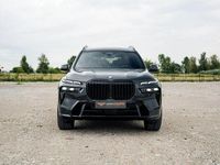 używany BMW X7 3dm 352KM 2025r. 7 890km
