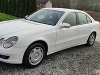 używany Mercedes E200 W211