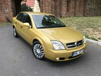 Używany Opel Vectra 122 KM (89 kW) 2002 Złoty (metalik) Sedan/Limuzyna