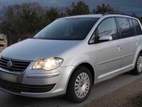 używany VW Touran 2009 | 1.6 MPI | 102 KM | 3 - letnie LPG