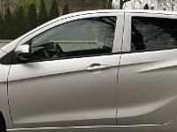 Używany Opel Karl 75 KM (55 kW) 2016 Srebrny (metalik) Hatchback