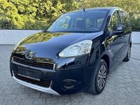 Używany Peugeot Partner 98 KM (72 kW) 2012 Czarny Minivan