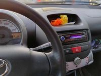 Używany Toyota Aygo 68 KM (50 kW) 2011 Srebrny Hatchback