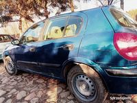 używany Nissan Almera 