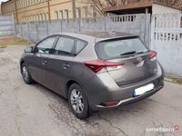 Używany Toyota Auris Active 99 KM (72 kW) 2017 Brązowy Hatchback