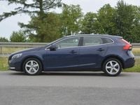 Używany Volvo V40 115 KM (84 kW) 2014 Granatowy Kombi