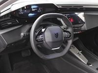 Używany Peugeot 308 Allure 130 KM (95 kW) 2024 Szary