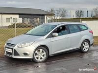 Używany Ford Focus 2014 Srebrny Kombi