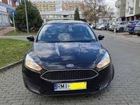 używany Ford Focus 2017 r. po gradobiciu (ekonomiczna jazda)