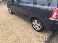 Używany Opel Zafira 2014 Grafitowy Minivan