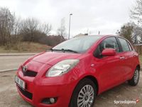 używany Toyota Yaris lift 2011 rok mały przebieg benzyna zadbana