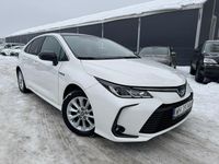 Używany Toyota Corolla 122 KM (89 kW) 2021 Biały Sedan/Limuzyna