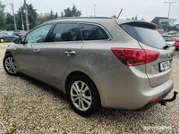 Używany Kia Ceed 131 KM (96 kW) 2013 Szary Hatchback