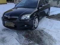 używany Toyota Avensis 