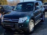 Używany Mitsubishi Pajero 200 KM (147 kW) 2011 Zielony SUV