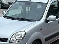 używany Renault Kangoo 1.1dm 75KM 2005r. 199 578km