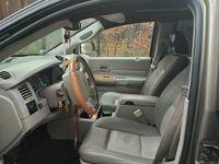 Używany Chrysler Aspen 2007 Żółtozłoty SUV