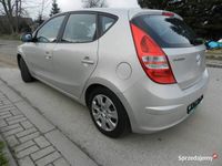 Używany Hyundai i30 109 KM (80 kW) 2007 Złoty Hatchback