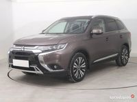 Używany Mitsubishi Outlander 150 KM (110 kW) 2019 Brązowy SUV