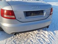używany Audi A6 C6 3.2 benzyna sprowadzony na części.