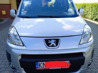 używany Peugeot Partner Tepee 1.6 Hdi srebrny