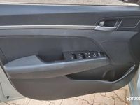 Używany Hyundai Elantra 128 KM (94 kW) 2017 Beżowy Sedan/Limuzyna