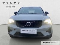 Używany Volvo XC40 163 KM (119 kW) 2025 Szary SUV