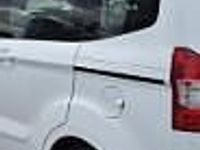 Używany Ford Tourneo Courier 101 KM (74 kW) 2018 Biały Minivan