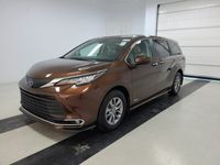 używany Toyota Sienna 2.5dm 190KM 2021r. 2 900km