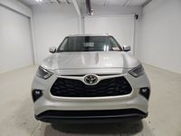 używany Toyota Highlander 2.4dm 265KM 2023r. 3 913km