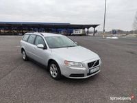 Używany Volvo V70 2009 Srebrny Kombi