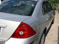 używany Ford Mondeo 1.8dm 125KM 2001r. 207 000km