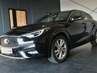 Używany Infiniti Q30 156 KM (114 kW) 2017 Czarny (metalik, perła) Hatchback