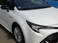 Używany Toyota Corolla 100 KM (73 kW) 2020 Biały Sedan/Limuzyna