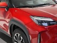 Używany Toyota Yaris Cross Comfort 116 KM (85 kW) 2023 Czerwony SUV