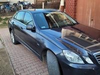 Używany Mercedes E350 2011 Granatowy Sedan/Limuzyna