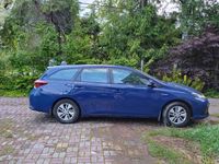 Używany Toyota Auris Hybrid 2018 Granatowy Kombi