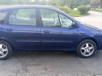 używany Renault Scénic Megane1,8 ;16 V. KLIMATYZACJA,HAK, nowy rozrząd, (ZAMIANA)