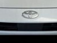 Używany Toyota Prius 223 KM (164 kW) 2024 Biały Hatchback