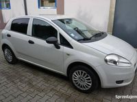 używany Fiat Grande Punto 1.2dm 70KM 2010r. 85 970km