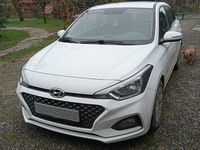 Używany Hyundai i20 84 KM (61 kW) 2019 Biały Hatchback