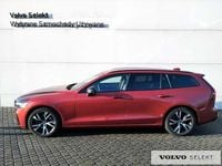 Używany Volvo V60 197 KM (144 kW) 2025 Czerwony Kombi