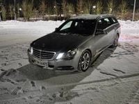 Używany Mercedes E200 2011 Szary Kombi