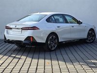 Używany BMW 520 Shadowline 197 KM (144 kW) 2024 Biel mineralna metalizowany Sedan/Limuzyna