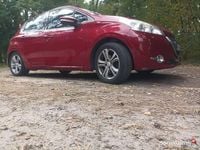 Używany Peugeot 208 Allure 2012 Czerwony Hatchback