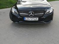 używany Mercedes C300 w205 zadbany i bogato wyposażony