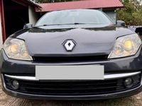 Używany Renault Laguna III 2010 Srebrny Hatchback