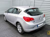 używany Opel Astra 1.4dm 140KM 2015r. 148 000km